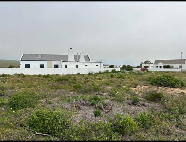 LAND FOR SALE IN BRITANNIA BAY